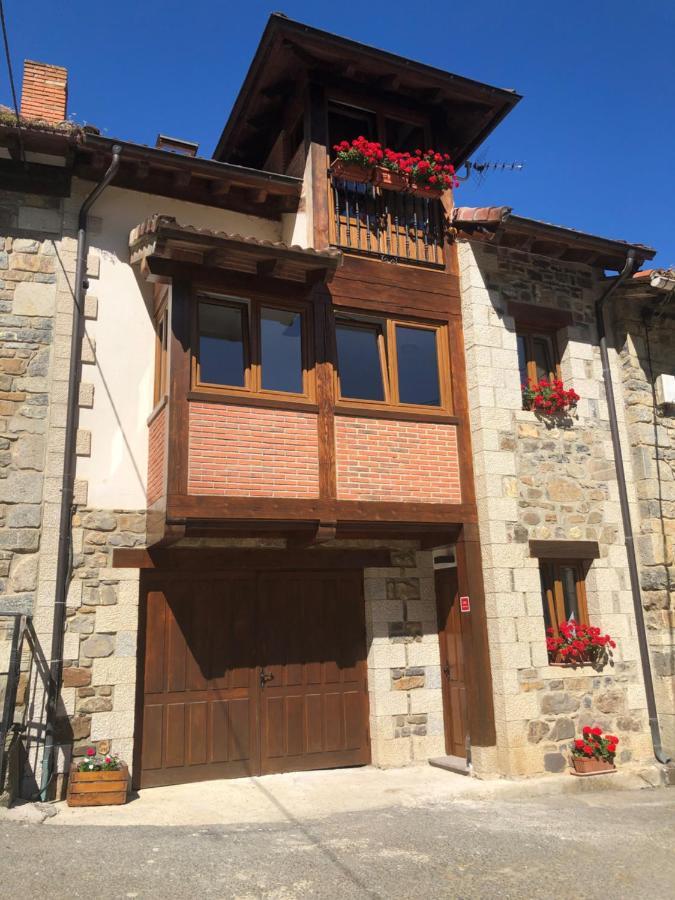 Apartamentos El Puente Camaleño Εξωτερικό φωτογραφία